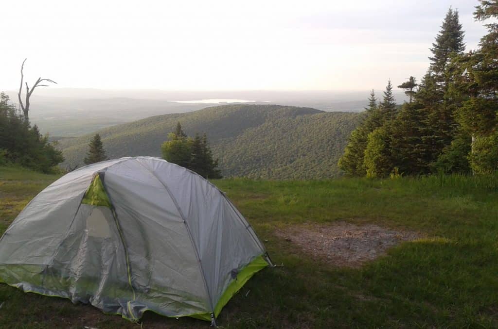 Mont SUTTON camping
