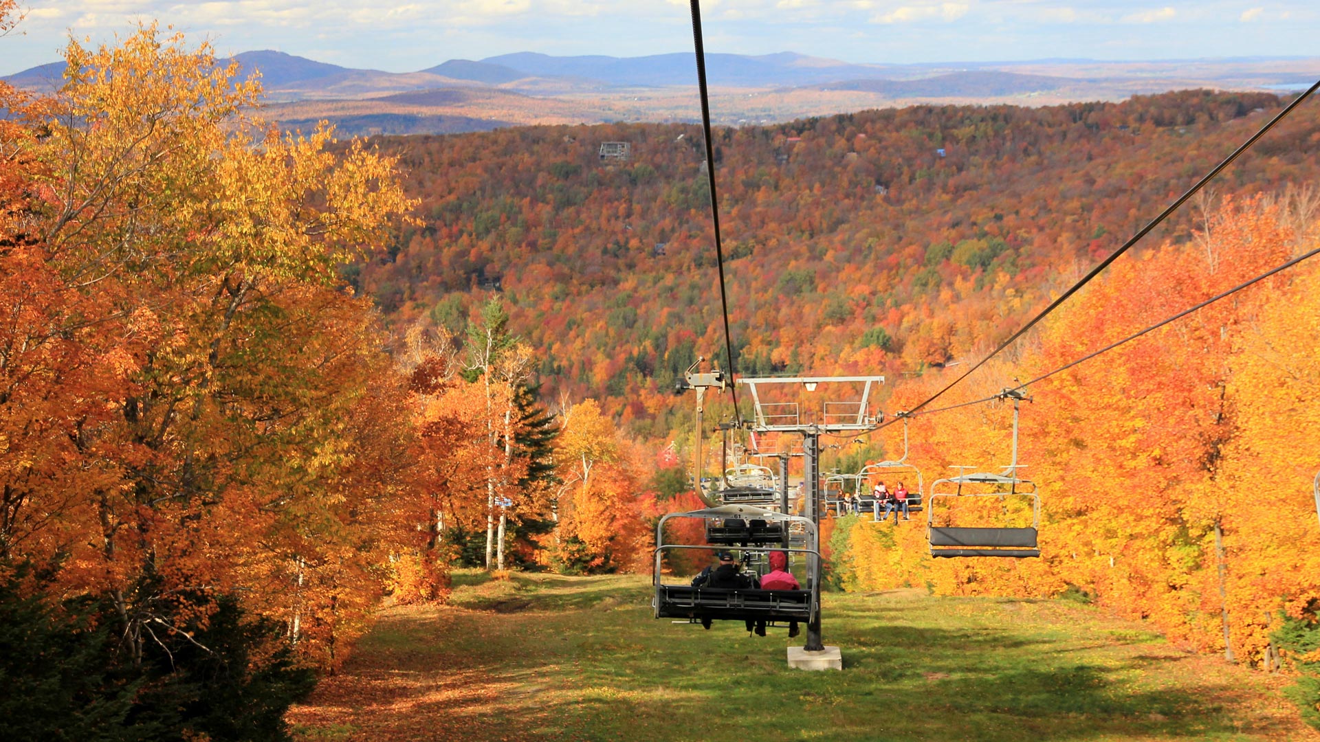 Chairlift ride – Mont SUTTON