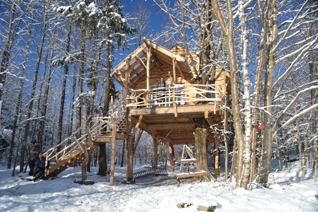 Chalet dans les arbres - Au Diable Vert