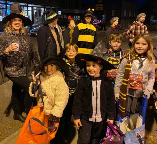 Enfants-Sutton-Halloween